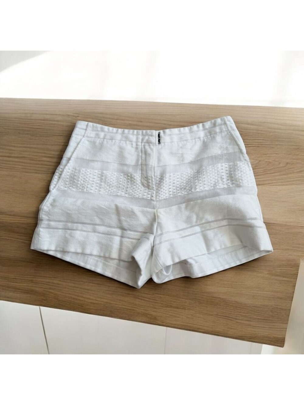 AX ARMANI EXCHANGE White Paneled Dress Shorts Size 4